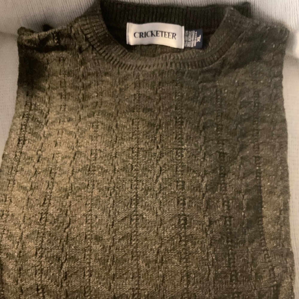 REDUCED  TODAY 1/23/22 $15.00 Cricketeer Men’s Sweater Olive Green New EX-Lrg